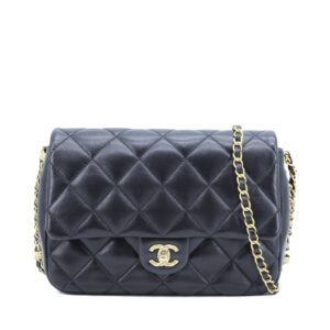 Lambskin Quilted CC Medium Dynasty Flap Black